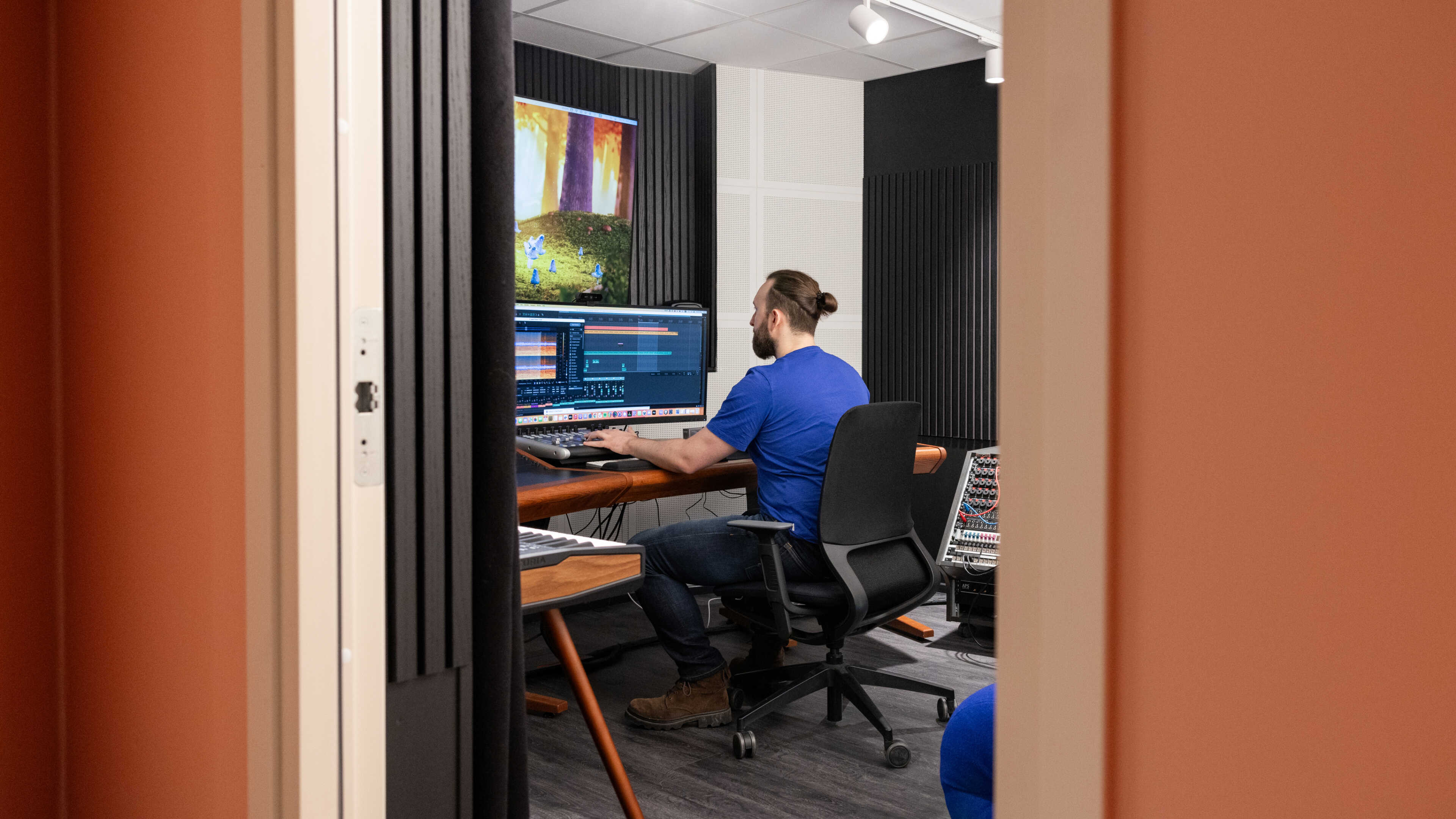 Metacorean mixing sound at the office